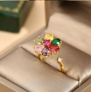 Vibrant Floral Cubic Zirconia  360° Rotating Open Ring 18k Gold Plated